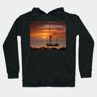 Sailing into the sunset Hoodie